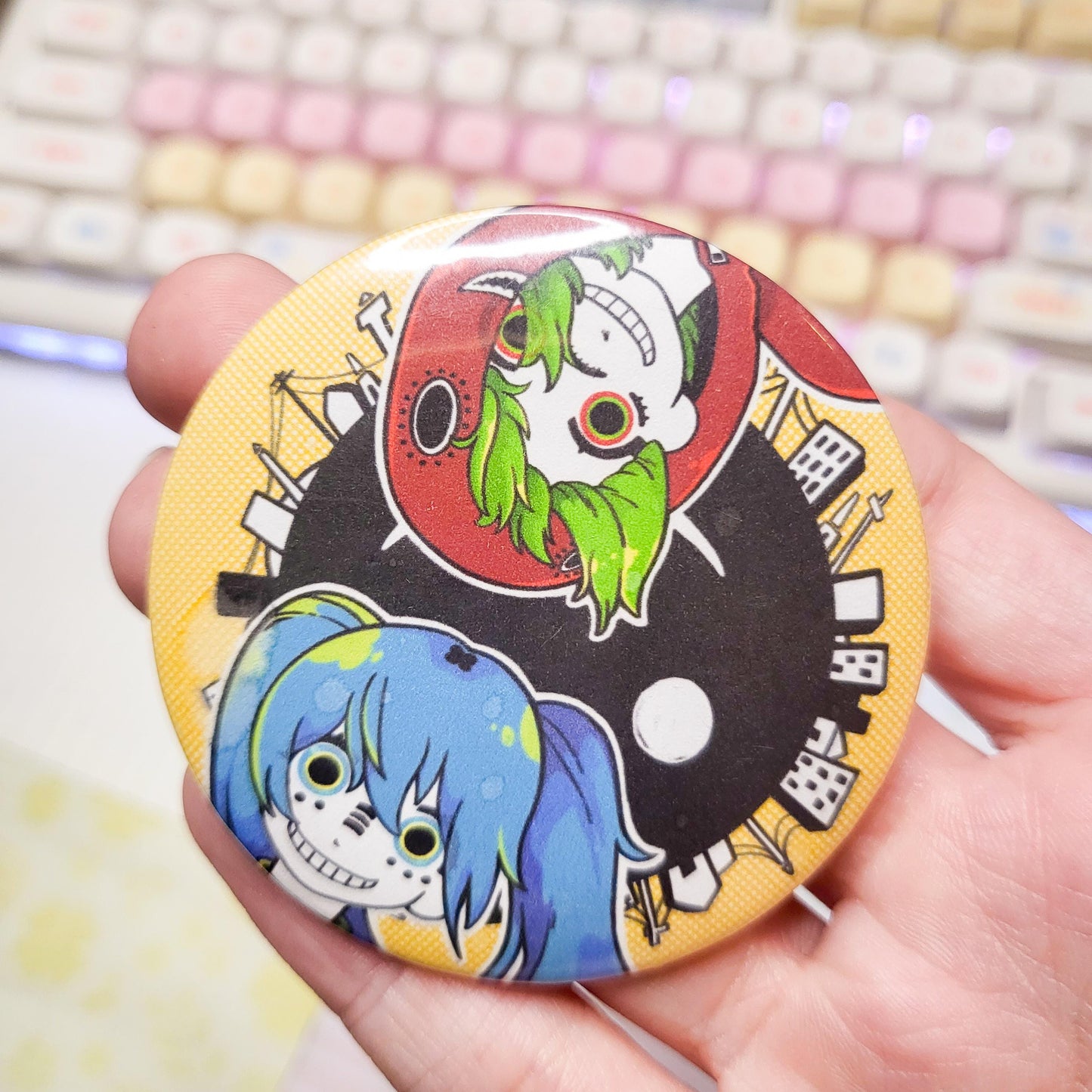 Matryoshka Miku and Gumi button!  || 2.25" vocaloid pinback button badge